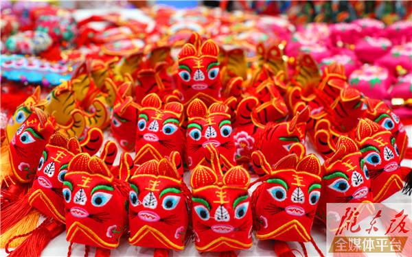 “蘭洽會(huì)”慶陽(yáng)展館“搶鮮”看！