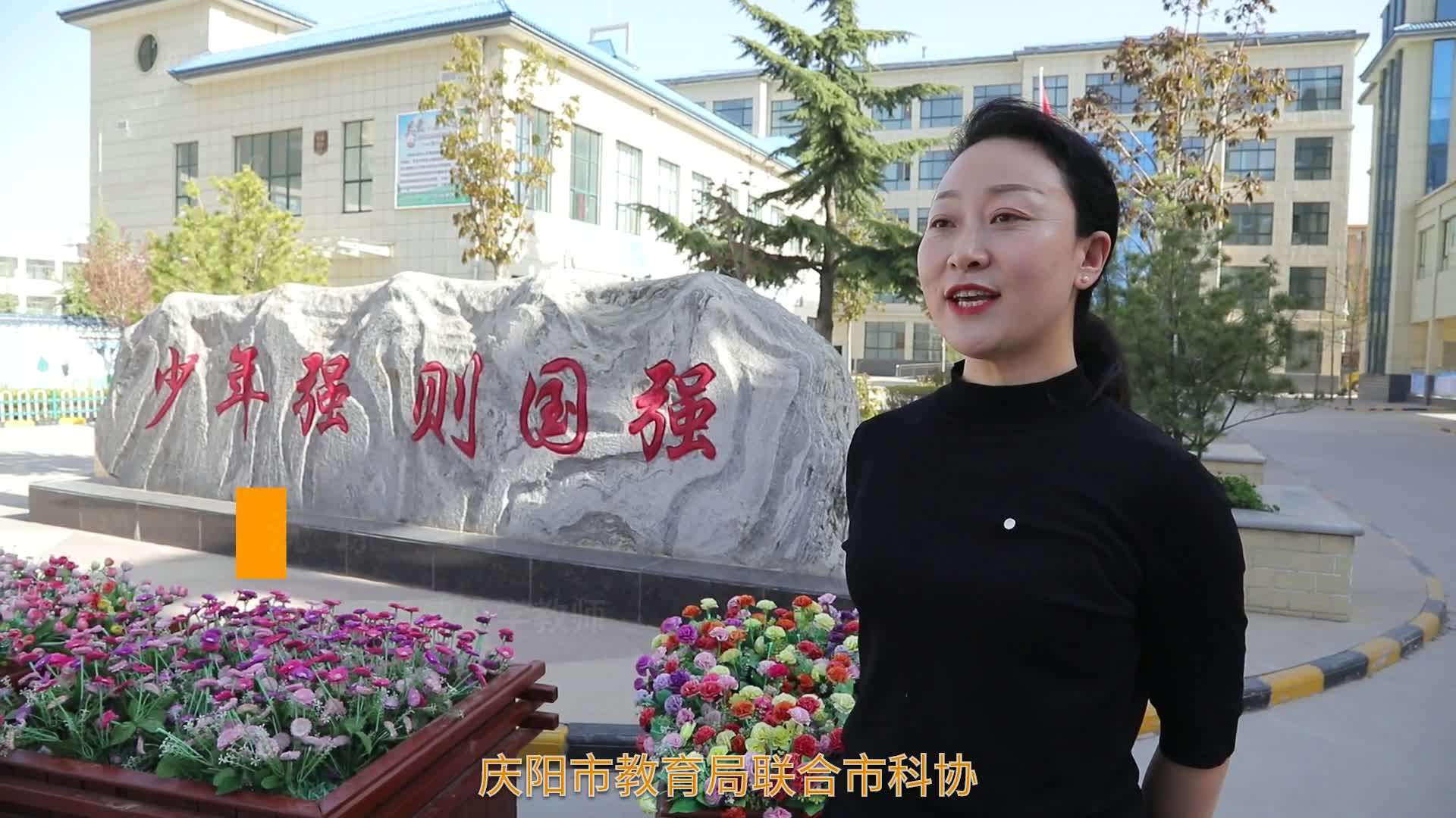 【第一眼】贊！科普知識(shí)進(jìn)校園，讓學(xué)生“零距離”感受科技魅力……