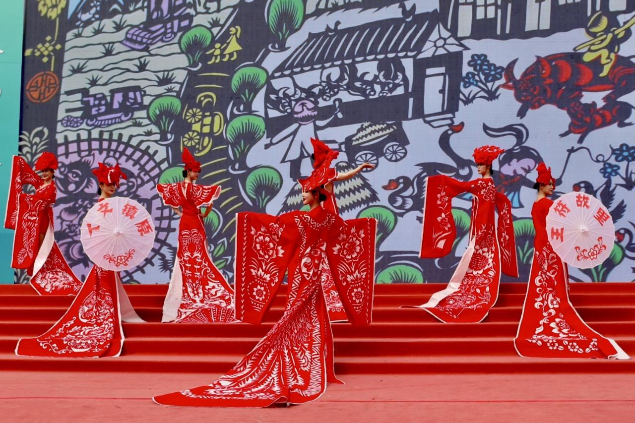 【攝影報(bào)道】慶陽(yáng)非遺文化節(jié)目精彩亮相龍城，助興甘肅文旅演藝天水惠民演出季