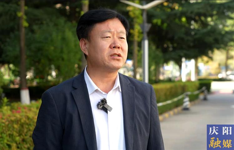 全力挖掘拓展數(shù)字資源 推動(dòng)招商選資晉位爭(zhēng)先 ——訪慶陽(yáng)市機(jī)關(guān)事務(wù)管理局黨組書(shū)記、局長(zhǎng)張曉龍