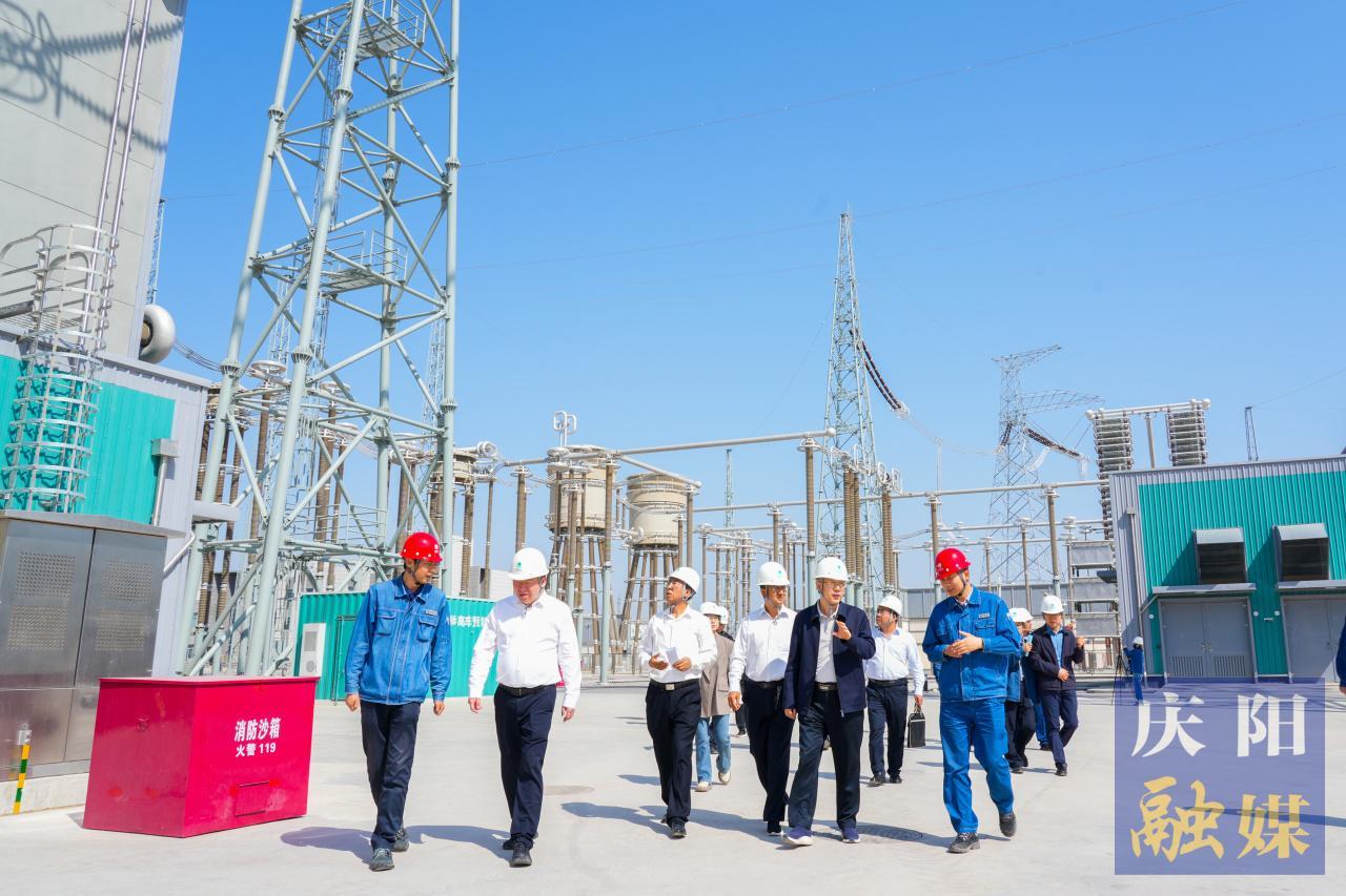 慶陽市總工會開展2025年“勞模工匠助企行”行動(dòng)暨國網(wǎng)慶陽供電公司勞模工匠技能交流活動(dòng)